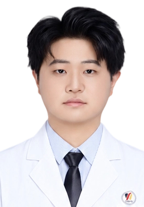 官网-首页李俊轩医生2.jpg